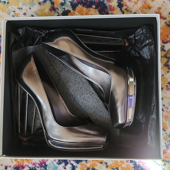 YSL Vitellino Laminato /Mirror Antracite/Crystal heels size 37 - Picture 9 of 9